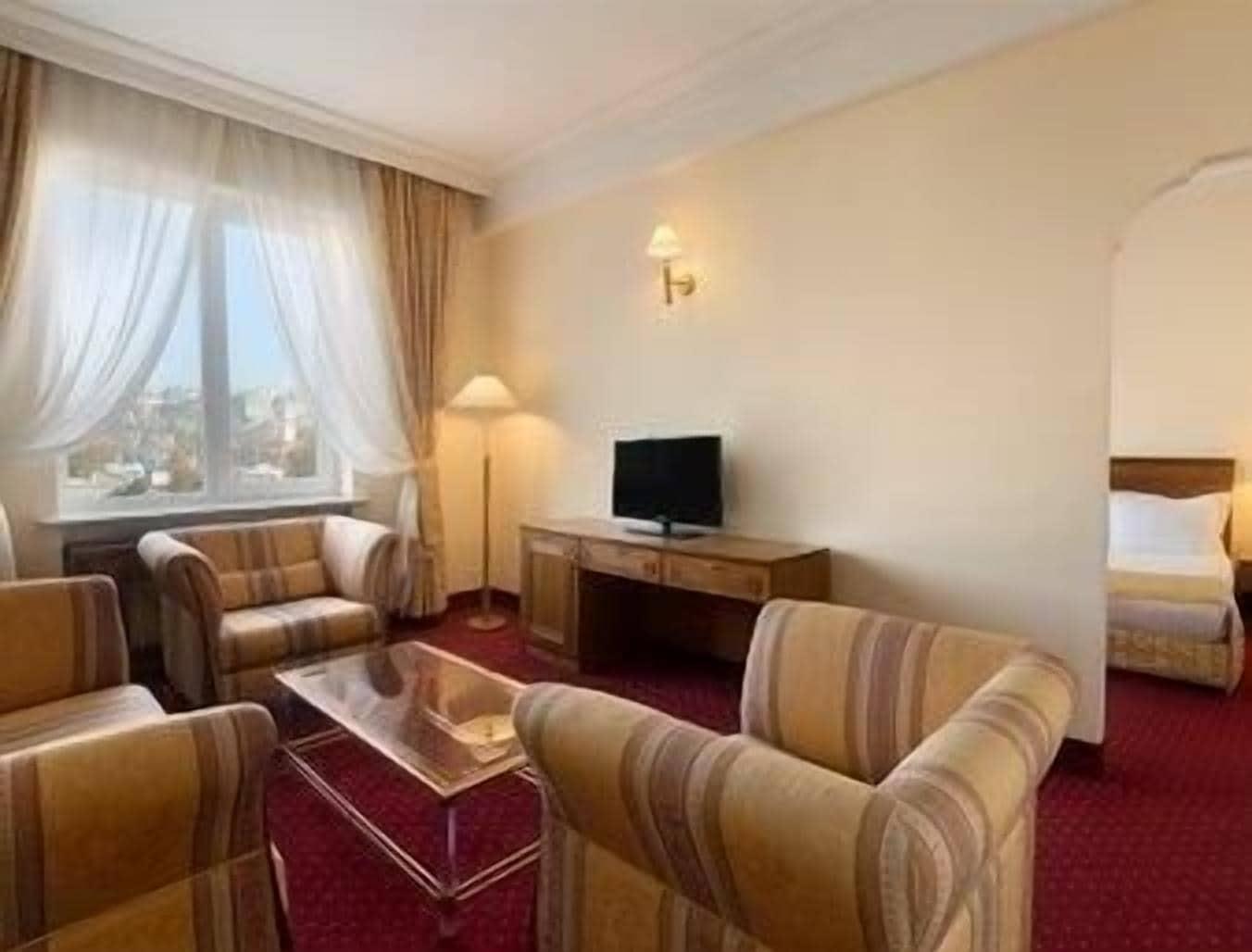 Hotel Ramada By Wyndham Plovdiv Trimontium Exteriér fotografie