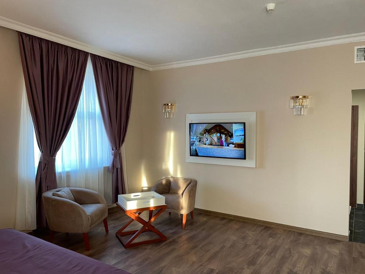 Hotel Ramada By Wyndham Plovdiv Trimontium Exteriér fotografie