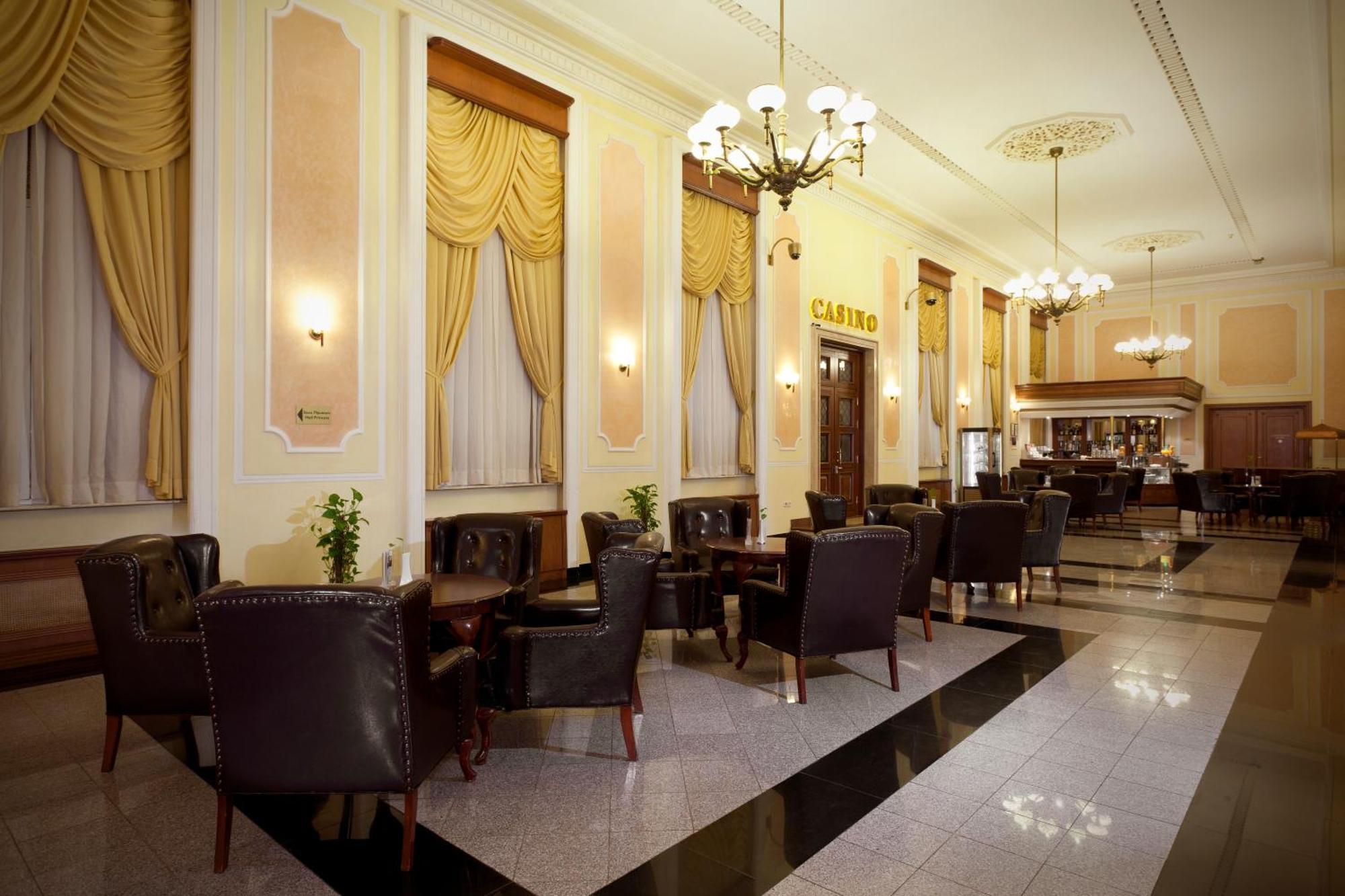 Hotel Ramada By Wyndham Plovdiv Trimontium Exteriér fotografie