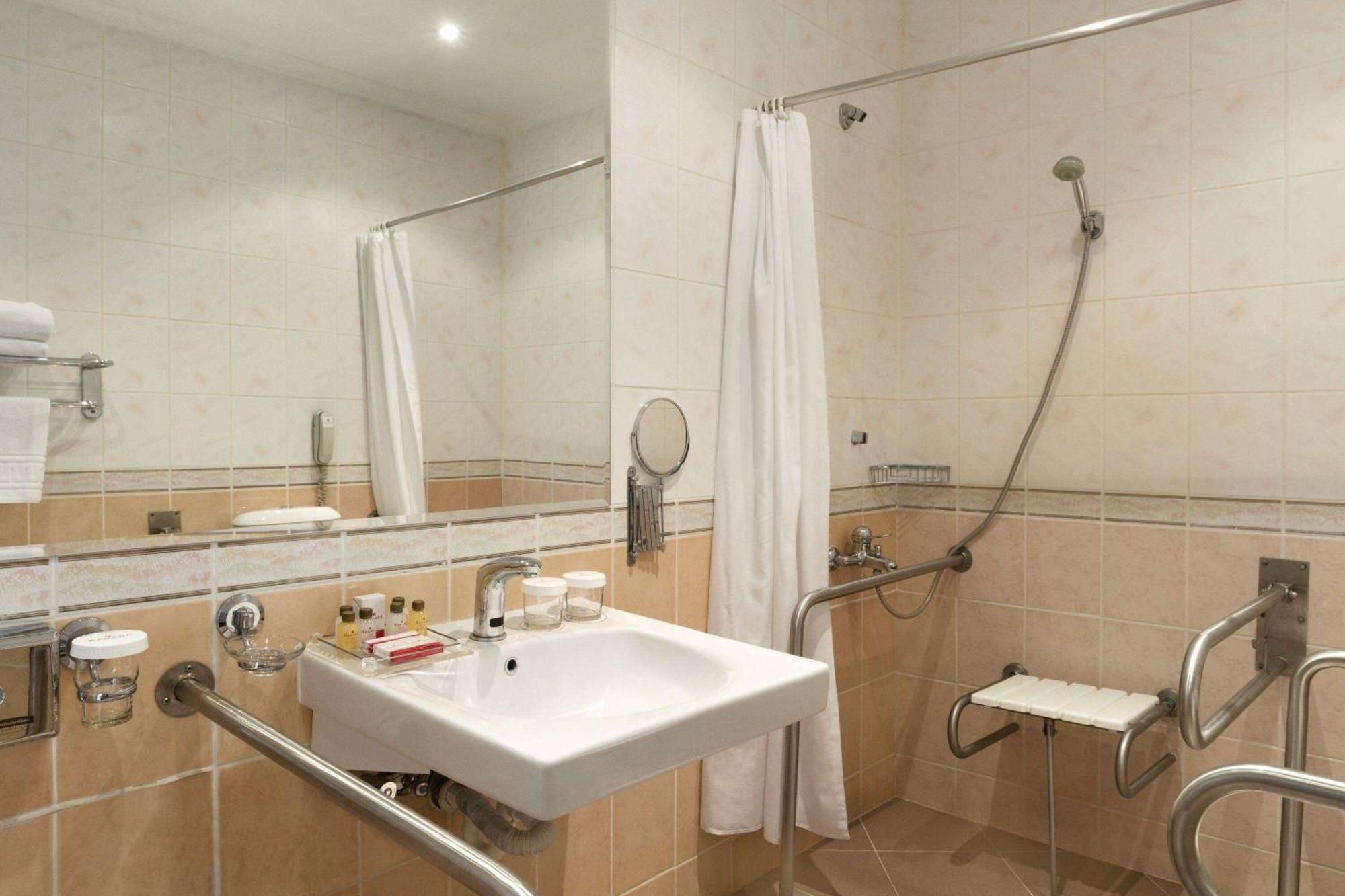 Hotel Ramada By Wyndham Plovdiv Trimontium Exteriér fotografie